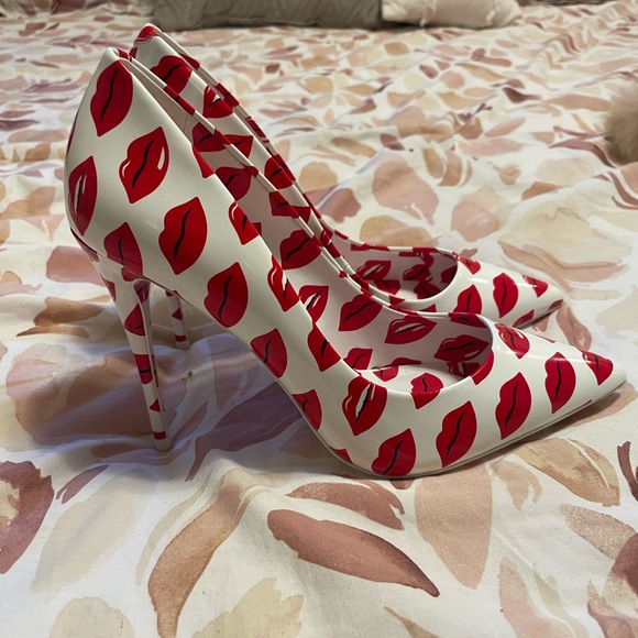 Aldo Shoes - Lip print heels